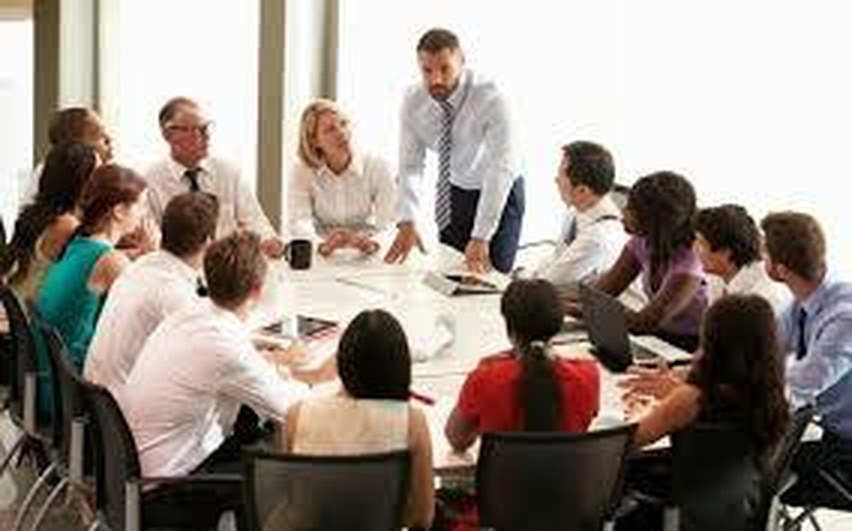 Mesa de negocios con empresarios e inversionistas de Querétaro